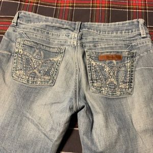 Blingy Wrangler light wash jeans